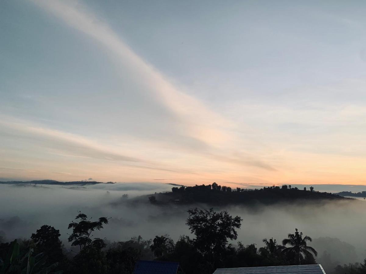 เอนกาย อิงเขา Apartment Khao Kho Exterior photo